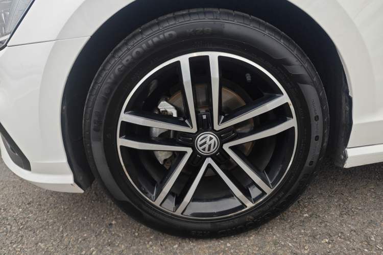 Used Volkswagen Lamando 2019 280TSI DSG Comfort Edition China VI standard
