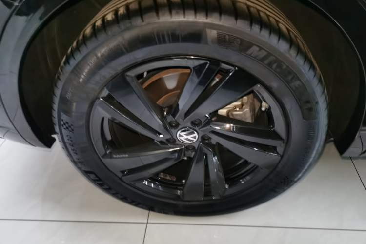 Used Volkswagen Touareg 2022 3.0 TSI Luxury Edition Black Diamond Sport Package