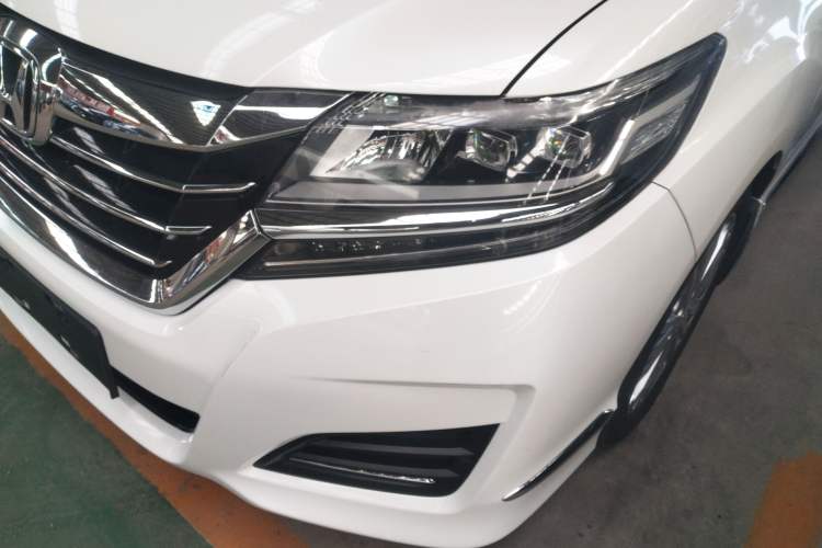 Used Honda Elysion 2016 2.4L Style Edition
