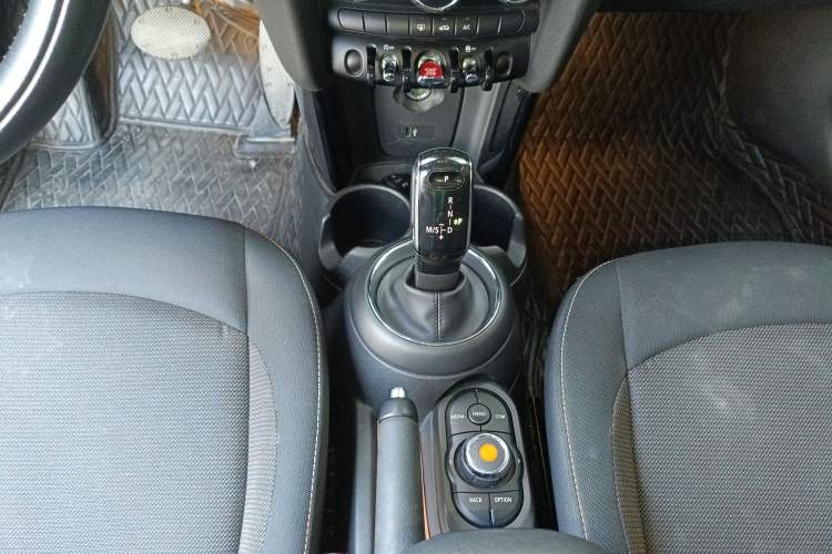 Used  MINI 2019 1.5T ONE PLUS
