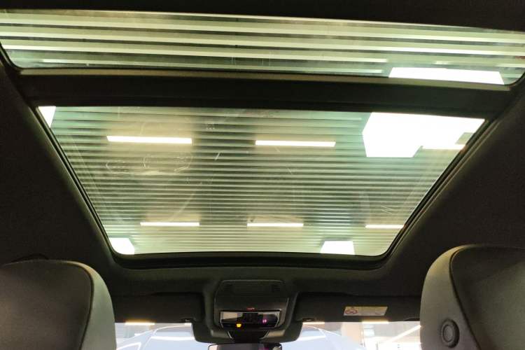 Used Volkswagen Tiguan L 2024 PRO 380TSI Four-Wheel Drive R-Line Prestige Edition
