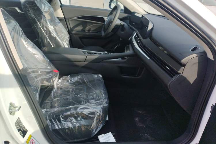 Used Bestune B70 2025 Dragon Edition 1.5T Enjoyment Model
