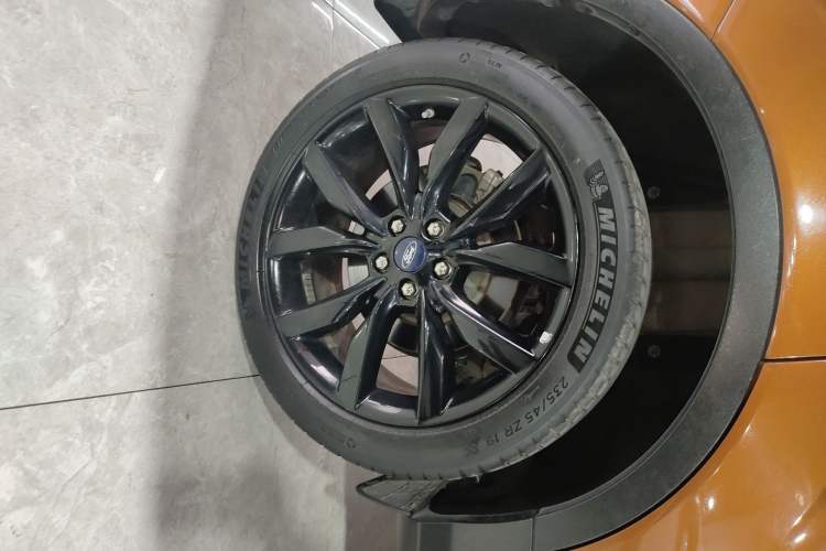 Used Ford Kuga 2017 EcoBoost 245 Four-Wheel-Drive Sport Model