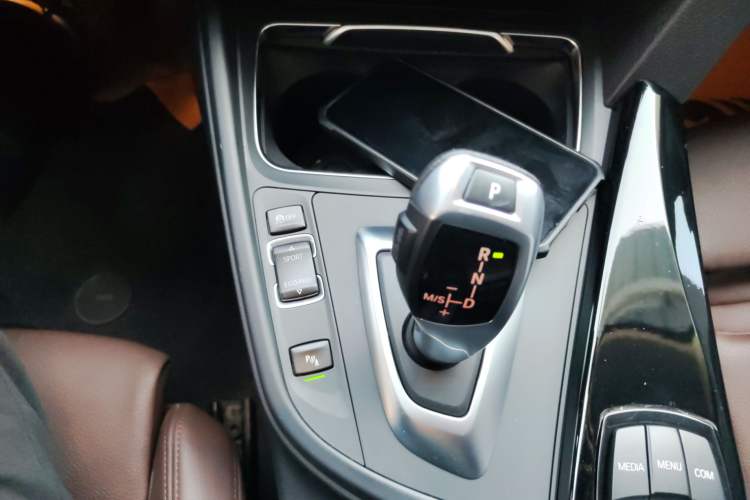 Used BMW 3 Series 2018 320Li Fashion Model
