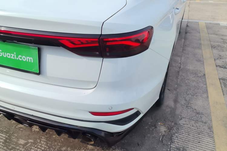 Used Geely Auto Emgrand 2022 4th Generation 1.5L CVT Flagship Model
