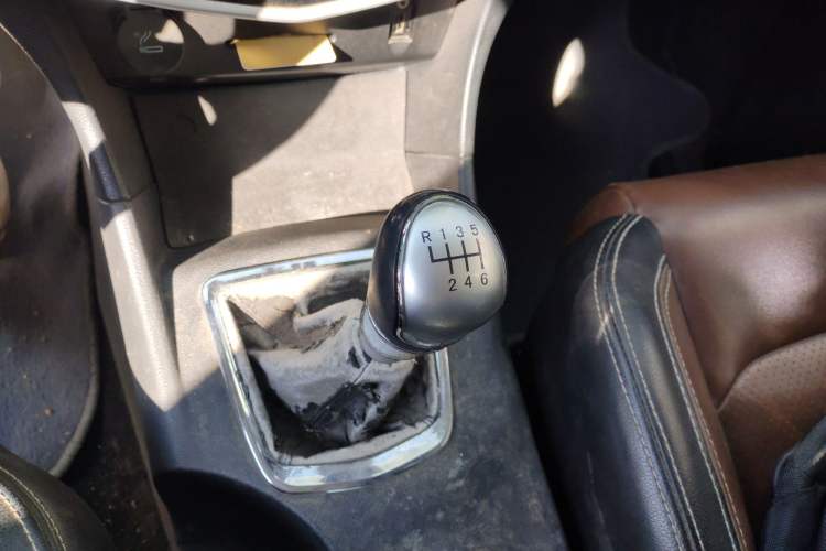 Used FORTHING F600 2016 F600L 1.5T Luxury Model