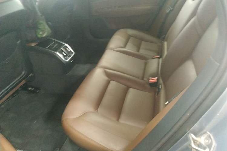 Used Volvo S90 2019 T5 Zhiyuan Edition
