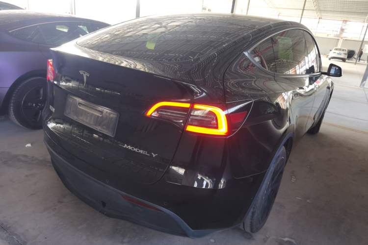 Used Tesla Model Y 2023 Rear-Wheel-Drive Version