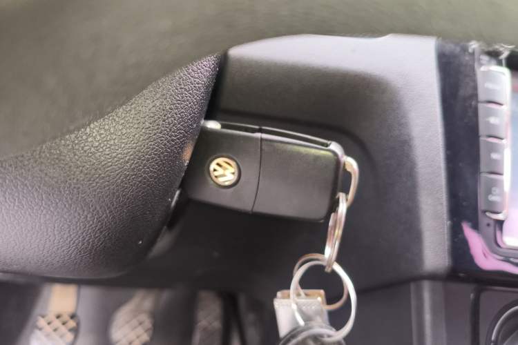 Used Volkswagen Jetta 2015 Zhuihui Edition 1.4L Manual Fashion Model