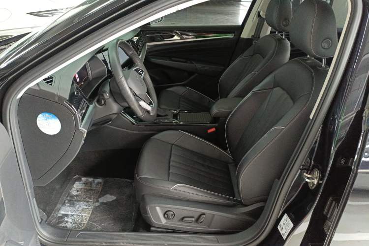 Used Volkswagen Passat 2023 330TSI Starry Elite Edition
