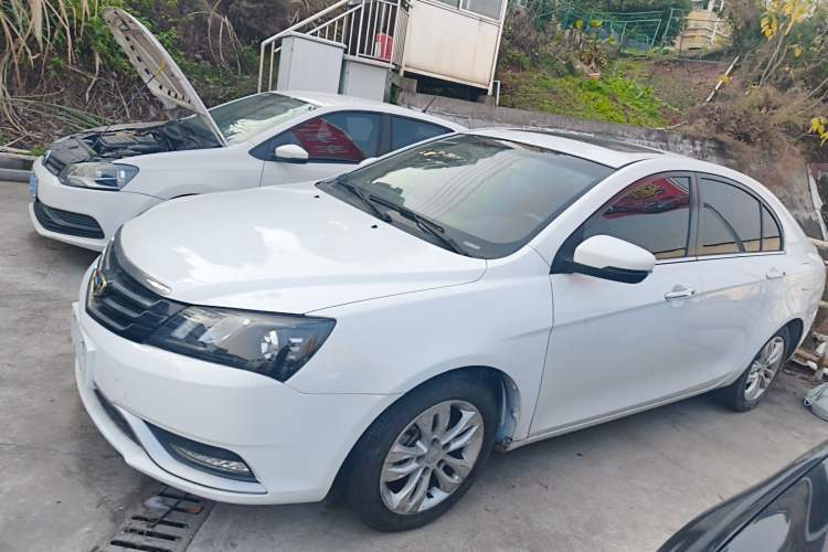 Used Geely Auto Emgrand 2015 Sedan 1.5L CVT Upward Version
