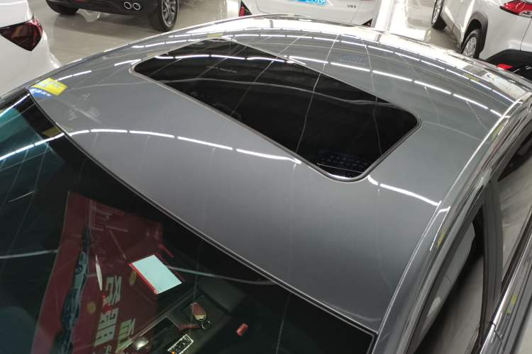 Used Roewe i5 2026 Model 1.5L CVT Luxury Version