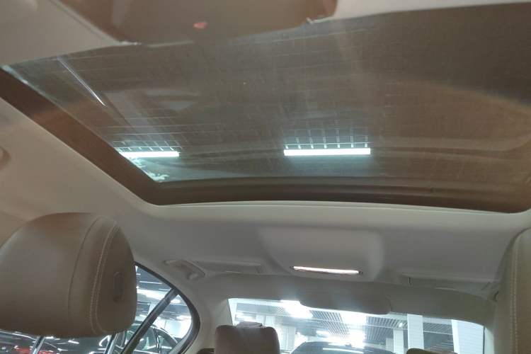 Used BMW 5 Series 2022 Second Facelift 525Li Luxury Package
