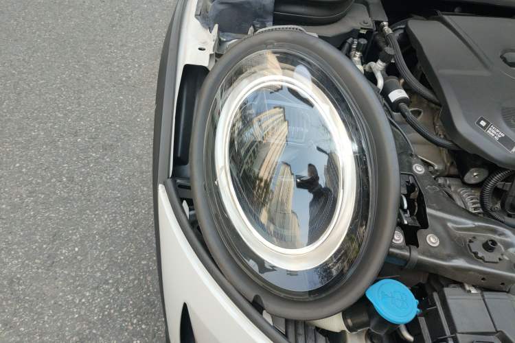 Used  MINI 2023 Updated 1.5T COOPER Artist Five-Door Edition
