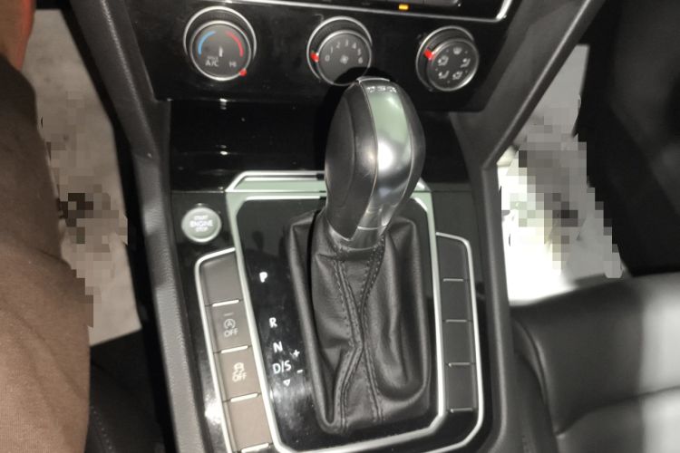 Used Volkswagen Magotan 2018 330TSI DSG Advanced Model
