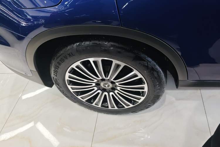 Used Mercedes-Benz GLC 2019 GLC 260 L 4MATIC Dynamic Model
