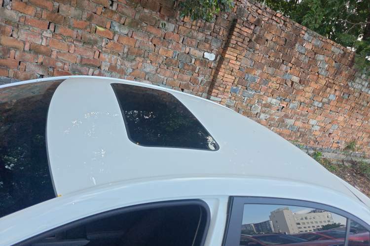 Used Roewe i5 2024 1.5L CVT Luxury Edition
