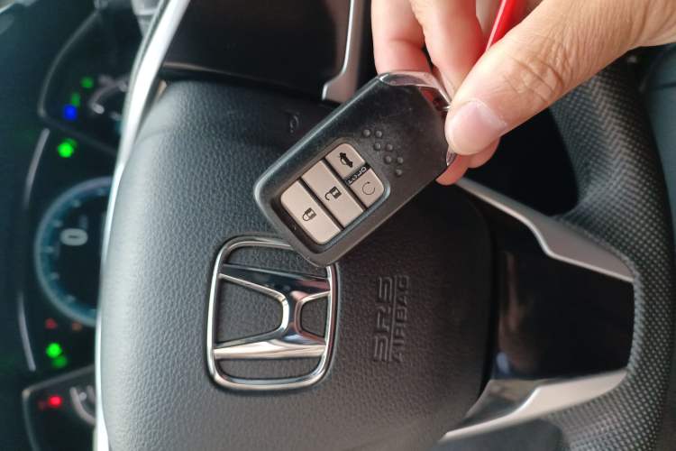 Used Honda Civic 2016 220TURBO CVT Luxury Edition
