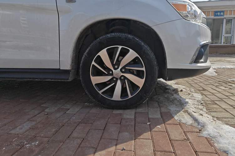 Used Mitsubishi ASX 2018 2.0L CVT Two-Wheel Drive Smart Orange Edition
