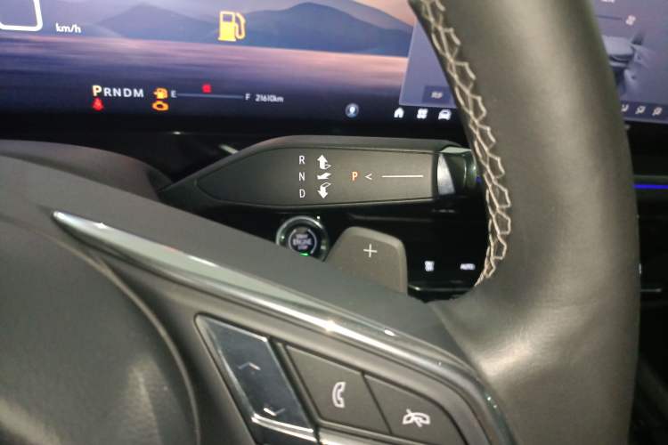 Used Buick Envision 2025 Encore Plus 28T Two-Wheel-Drive Platinum Edition