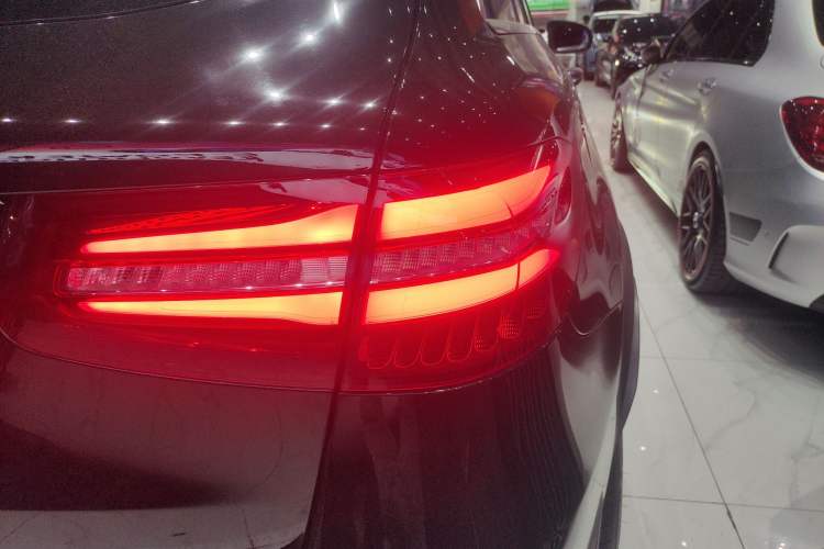 Used Mercedes-Benz GLC AMG 2018 AMG GLC 63 4MATIC+
