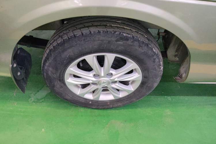 Used FORTHING Lingzhi 2020 M5L 1.6L Luxury 7-Seater
