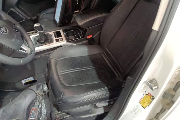 Used Bestune X40 2019 1.6L Manual Comfort Model China VI Standard