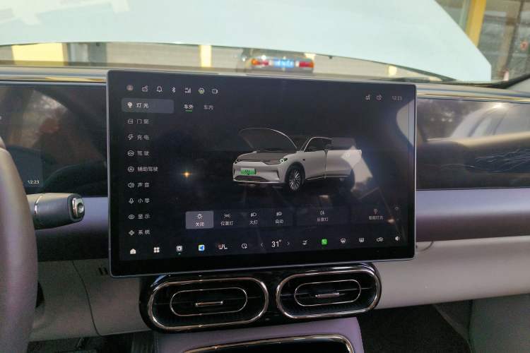 Used Leapmotor C11 2024 All-Electric 580 Luxury Edition
