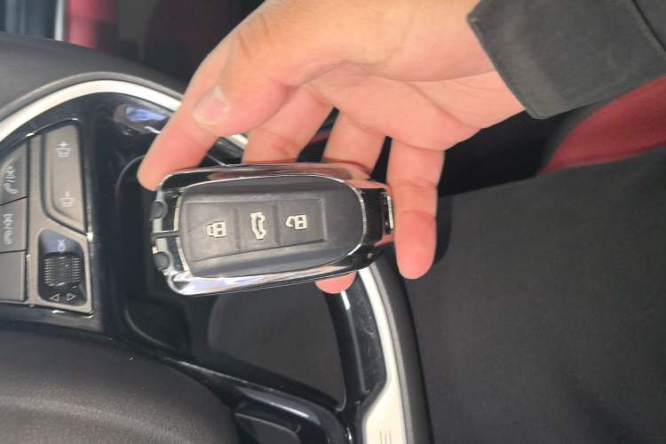 Used Dongfeng Aeolus Yixuan 2021 230T Automatic Zuiying Knight Edition
