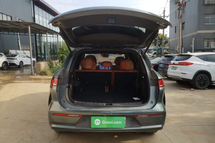 Used BYD Tang L 2025 DM 175KM Drone Player Edition
