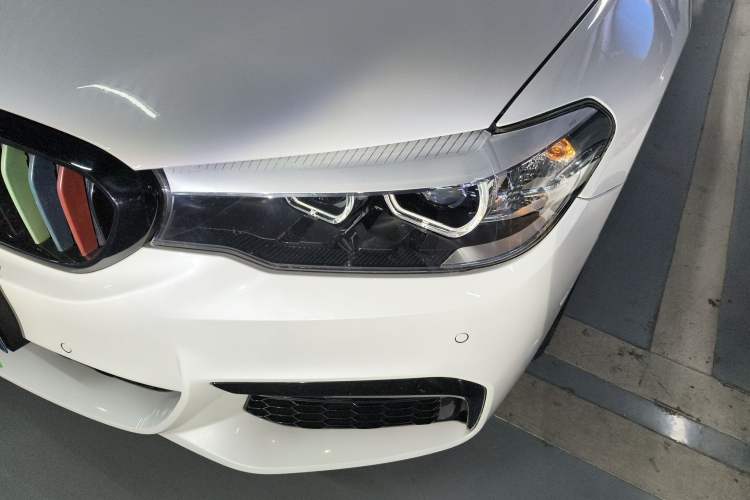 Used BMW 5 Series 2019 Facelifted 530Li Leading Edition M Sport Package
