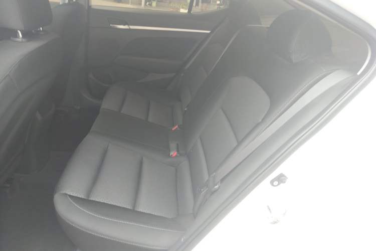 Used Hyundai Elantra 2016 1.6L Automatic ZhiXuan – Elite Version