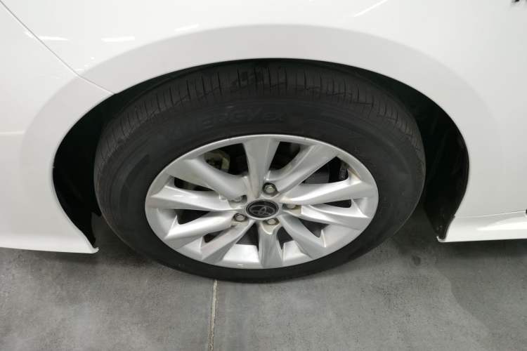 Used Toyota Corolla 2023 1.8L Smart Electric Hybrid Dual-Motor Elite Edition
