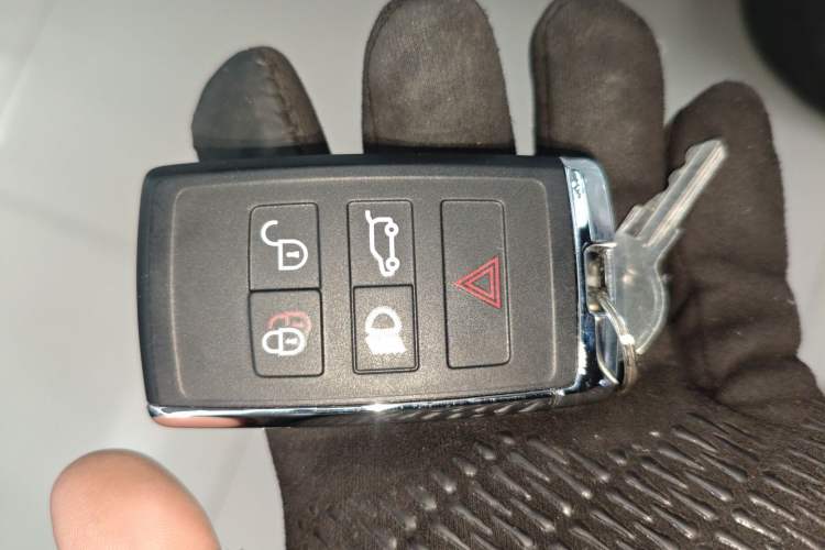 Used Land Rover Defender 2023 Facelift 110 3.0T P400 Dark Edition