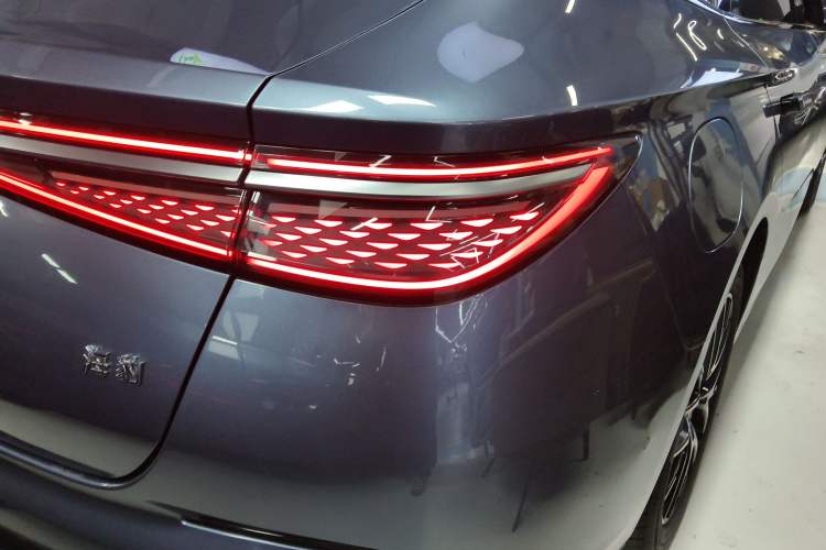 Used BYD Seal 2023 DM-i 1.5T 121km Flagship Model