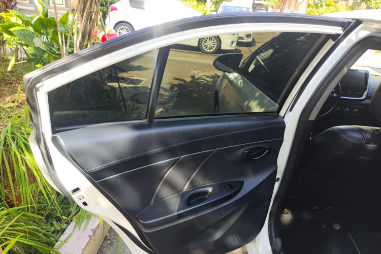 Used Toyota YARiS L 2017 1.5E CVT Dynamic Edition
