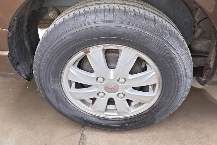 Used Wuling Hongguang 2014 1.5L S Standard Version
