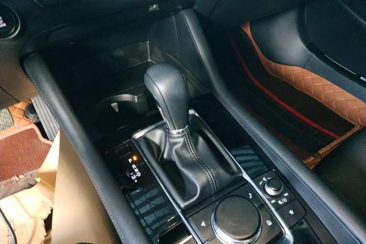 Used Mazda Mazda 3 Axela 2023 2.0L Automatic ZhiXuan Edition
