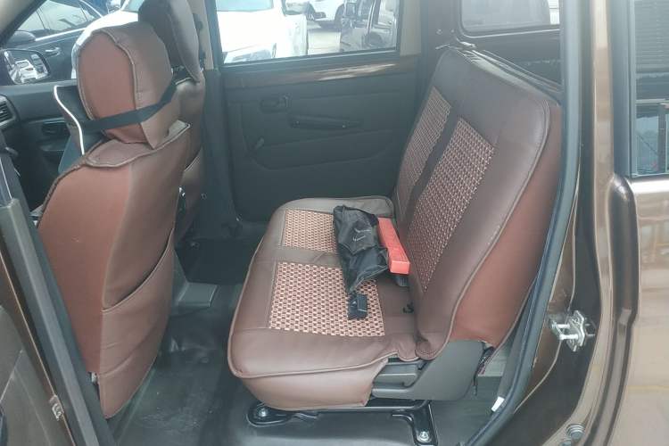 Used Wuling Hongguang 2015 1.5L S Basic Version China V Standard
