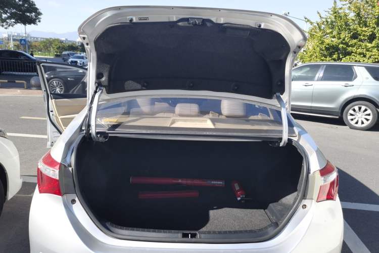 Used Toyota Corolla 2014 1.6L CVT GL-i
