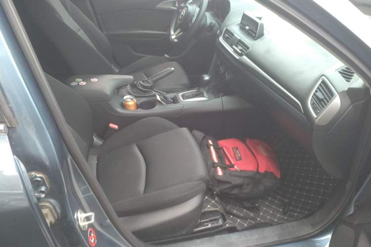 Used Mazda Mazda 3 Axela 2017 Sedan 1.5L Automatic Comfort Model Emission Standard China V