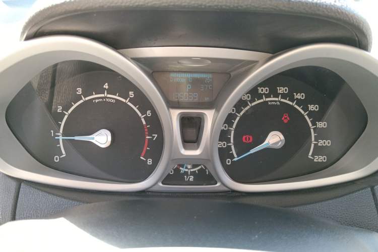 Used Ford EcoSport 2013 1.5L Automatic Prestige Model
