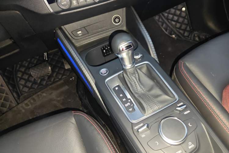 Used Audi Q2L 2021 35 TFSI Fashion Dynamic Model
