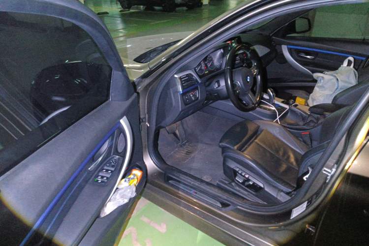 Used BMW 3 Series 2018 320i M Sport Package
