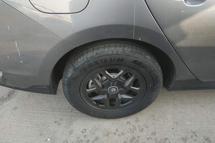 Used BYD Qin PLUS 2025 DM-i Smart Drive 55KM Leading Model
