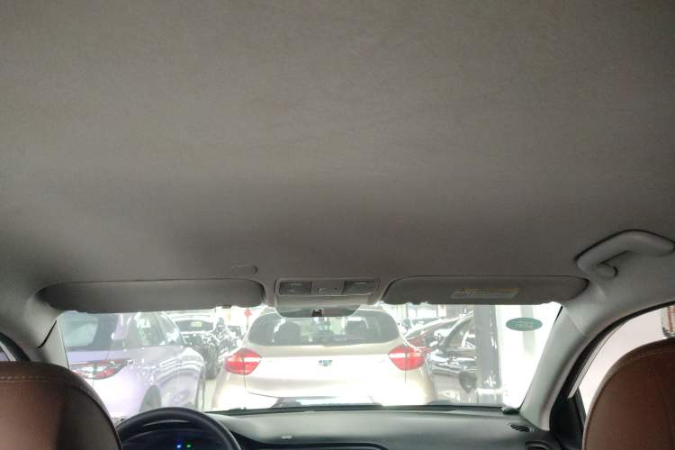 Used Kia KX Cross 2017 1.4L AT GLS
