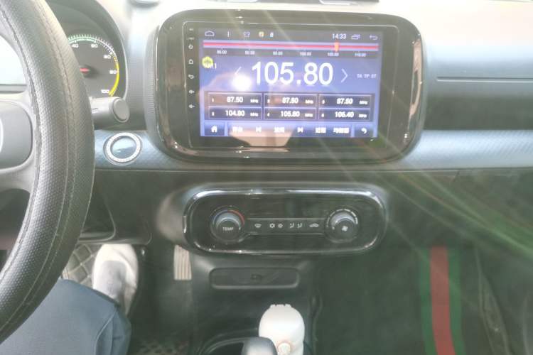 Used Roewe Clever 2021 302 km New Four-Seater Super-Efficient Version
