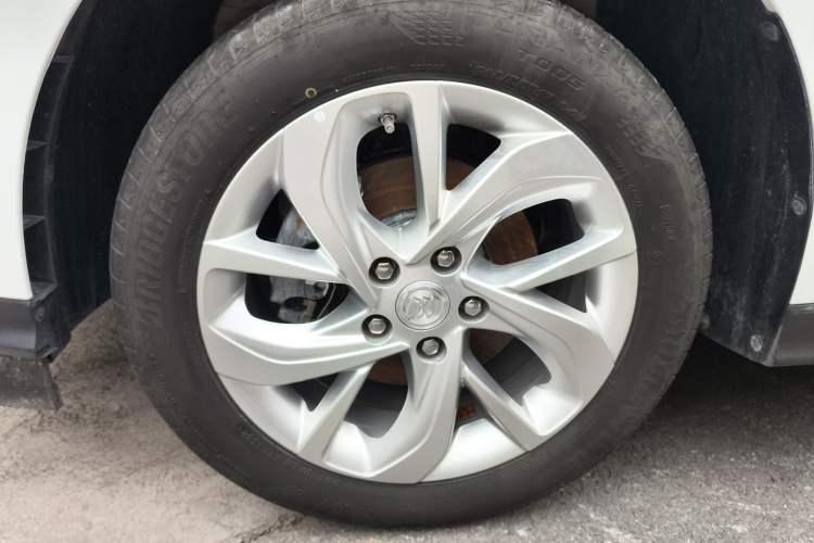 Used Buick Velite 6 2023 430km Range Commuter Version