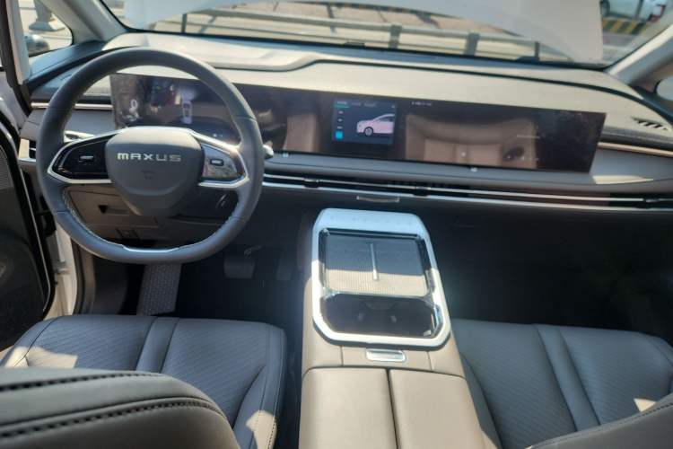 Used SAIC MAXUS G70 2024 2.0T Automatic Flagship Version 7 Seats
