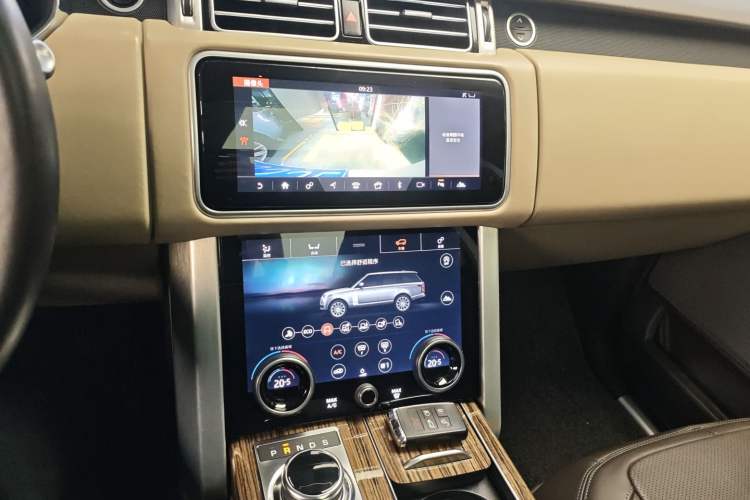 Used Land Rover Range Rover 2018 3.0 SC V6 Vogue Legacy Edition
